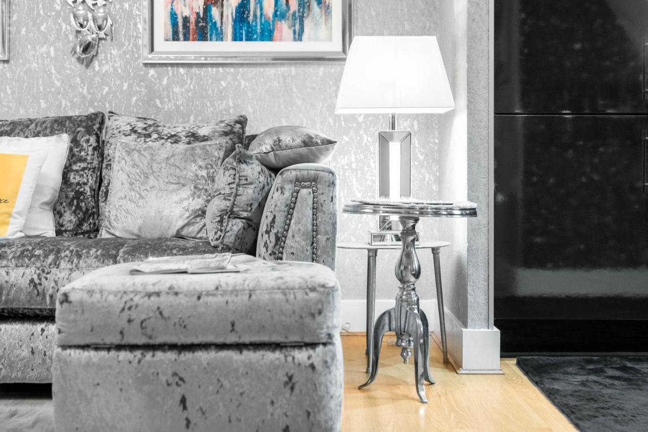 Luxury City Centre Apartment - Parking - Smart Tv - Wifi - Intercom Birmingham Zewnętrze zdjęcie