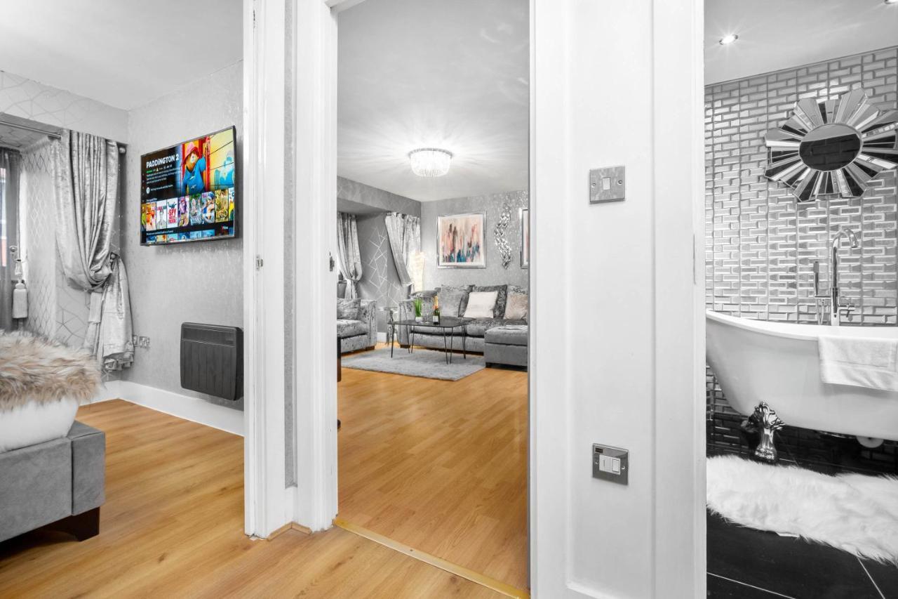 Luxury City Centre Apartment - Parking - Smart Tv - Wifi - Intercom Birmingham Zewnętrze zdjęcie